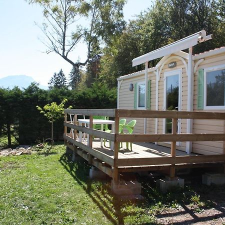 Team Holiday - Camping Le Balcon De Chartreuse Hotel Miribel-les-Échelles Exterior photo