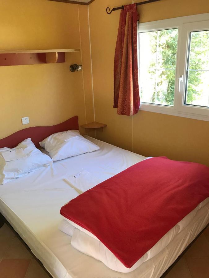 Team Holiday - Camping Le Balcon De Chartreuse Hotel Miribel-les-Échelles Exterior photo
