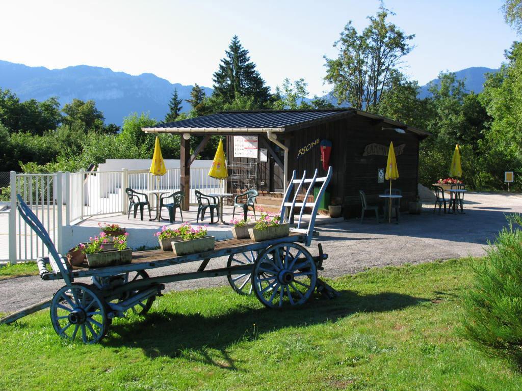 Team Holiday - Camping Le Balcon De Chartreuse Hotel Miribel-les-Échelles Exterior photo