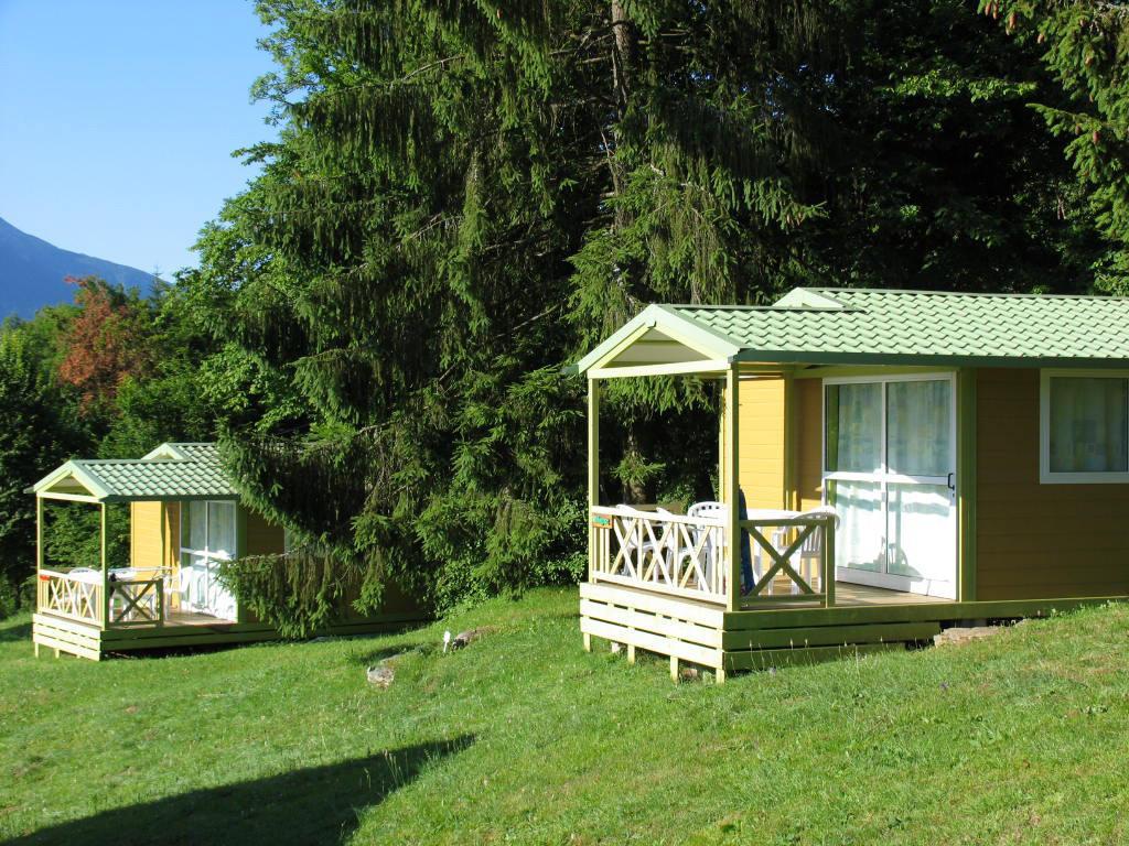 Team Holiday - Camping Le Balcon De Chartreuse Hotel Miribel-les-Échelles Exterior photo