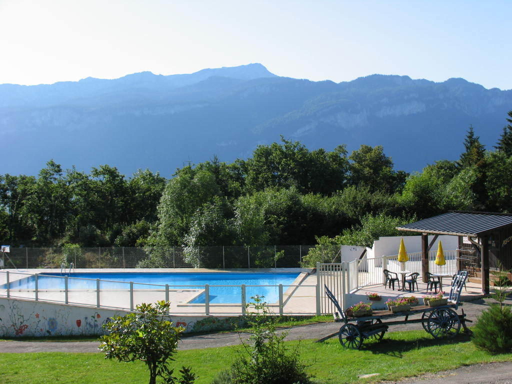 Team Holiday - Camping Le Balcon De Chartreuse Hotel Miribel-les-Échelles Exterior photo